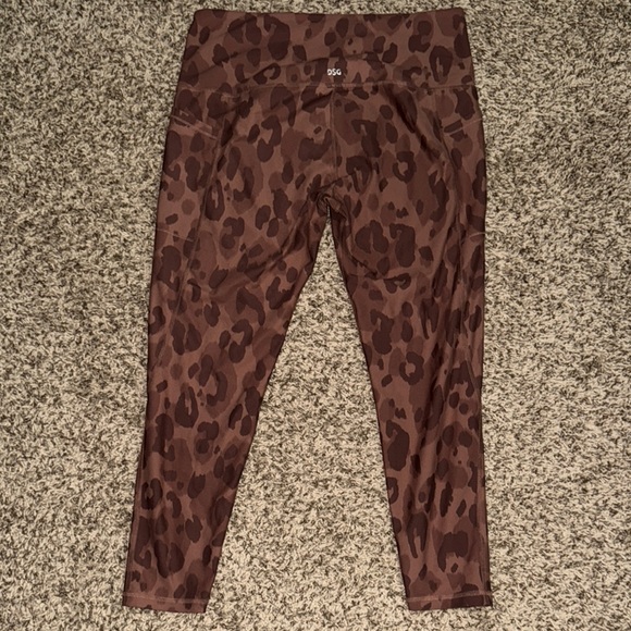 DSG Brown Leopard Print Activewear Set - Picture 6 of 6